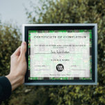 Elektronica- en ingenieurscertificaat<br><div class="desc">Moderne certificaat van voltooiing van printplaat. Kleur: groen.</div>