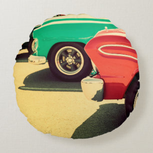 Elektronisch muziektoetsenbord synthesizer met wit rond kussen