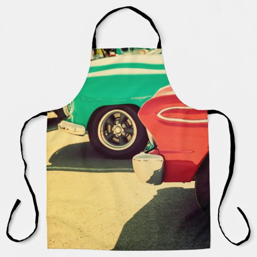 Elektronisch muziektoetsenbord synthesizer met wit schort (Voorkant)