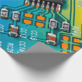 Elektronische printplaat dicht bij de achtergrond, cadeaupapier (Hoek)
