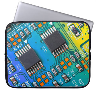 Elektronische printplaat dicht bij de achtergrond, laptop sleeve