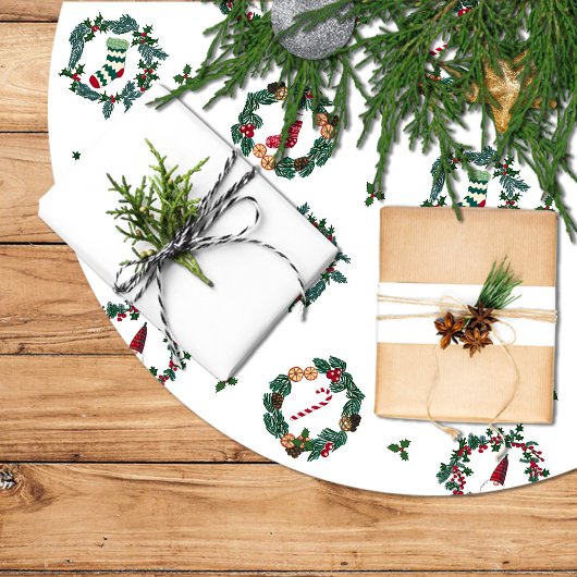 Elementos decorativos de navidad dentro de coronas kerstboom rok