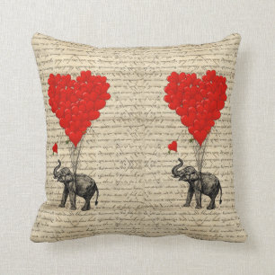 Elephant- en hartvormige ballonnen kussen