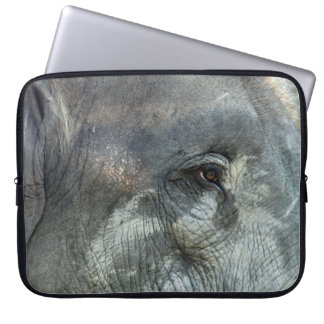 ELEPHANT EYE LAPTOP SLEEVE