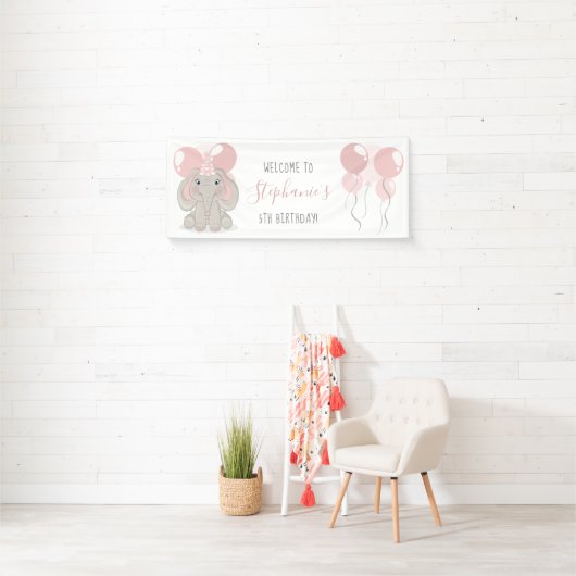 Elephant in Birthday Party Pet Spandoek (Insitu)