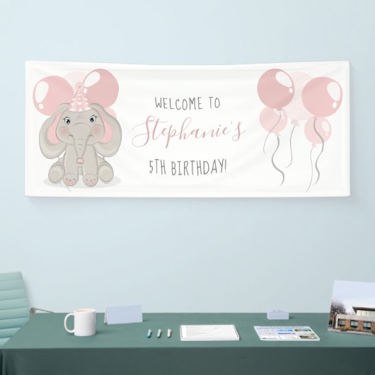 Elephant in Birthday Party Pet Spandoek (Beurs)