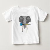 Elephant in Darts met Dart (Voorkant)