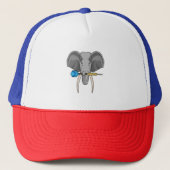 Elephant in Darts met Dart Trucker Pet (Voorkant)