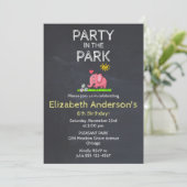 Elephant in de Grass Party in het Park Invite Kaart (Staand voorkant)