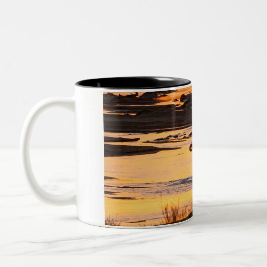 Elephant in de rivier bij Sunset Tweekleurige Koffiemok (Links)