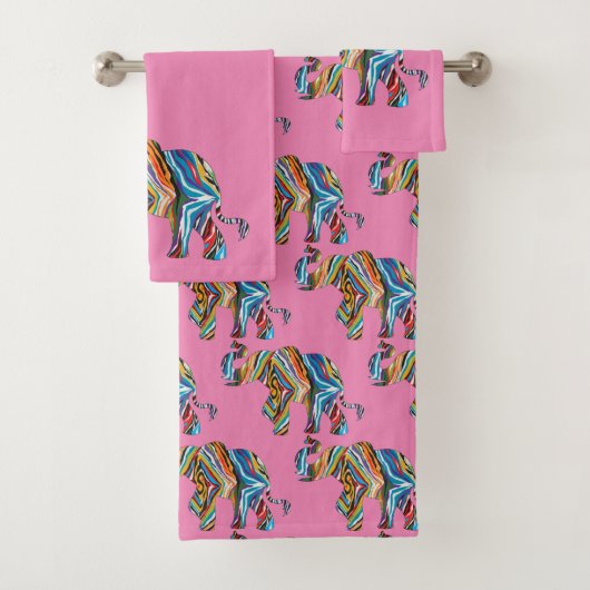 Elephant in een Psychedelic Zebra Pattern Bad Handdoek (Insitu)