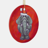 Elephant Kerstmis op rood Keramisch Ornament (Rechts)