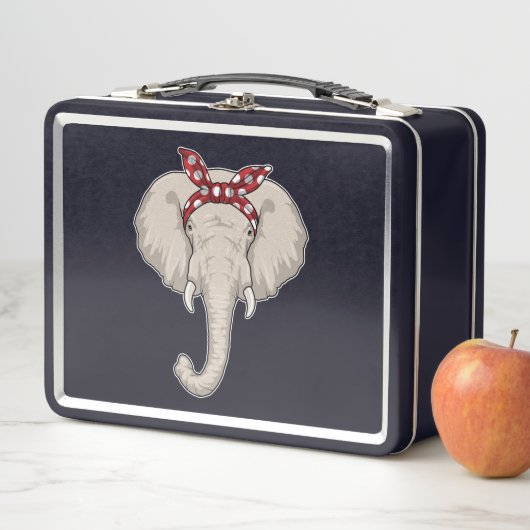 Elephant met Bandana (In situ)