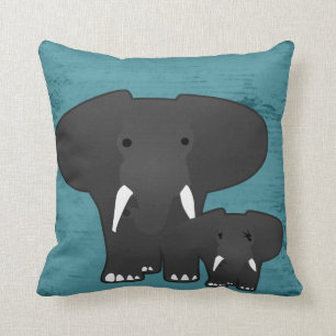 Elephant met een baby kussen