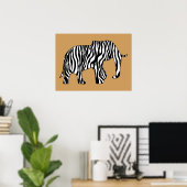 Elephant met Zebra Stripes en uw ideeën Poster (Thuiskantoor)