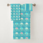 Elephant Pattern Aqua Bad Handdoek (Insitu)