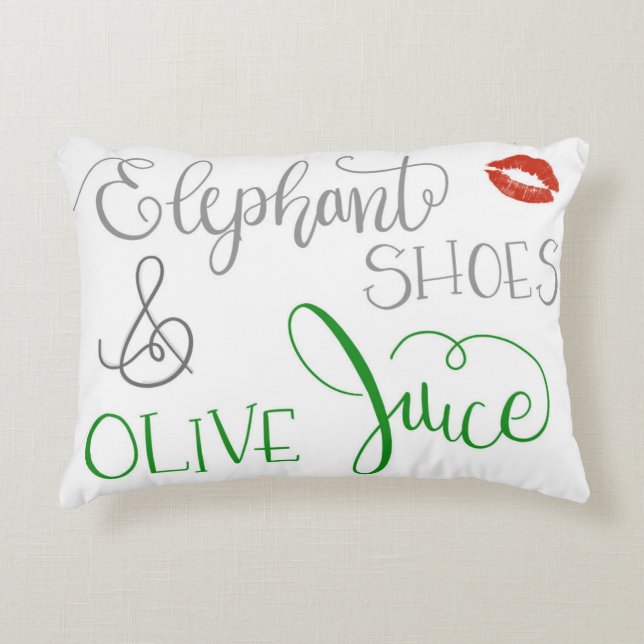 Elephant Shoes and Olive Juice Accent Pillow Decoratief Kussen (Voorkant)