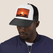 Elephant Trucker Pet (In situ)
