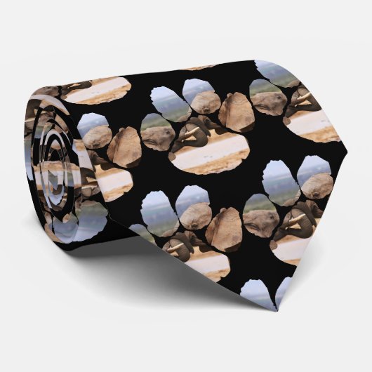 Elephant Tug of War Footprint Stropdas (Opgerold)