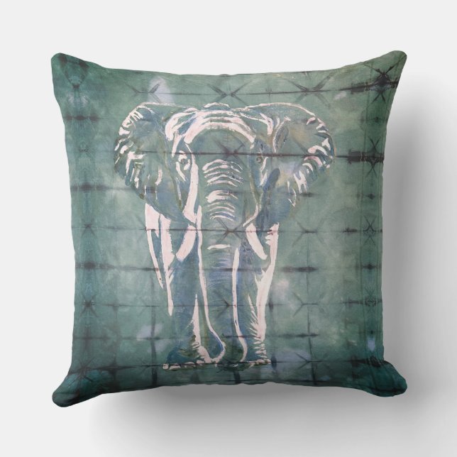 Elephants in the Art of Japanese Dye, Tribal Green Buitenkussen (Achterkant)