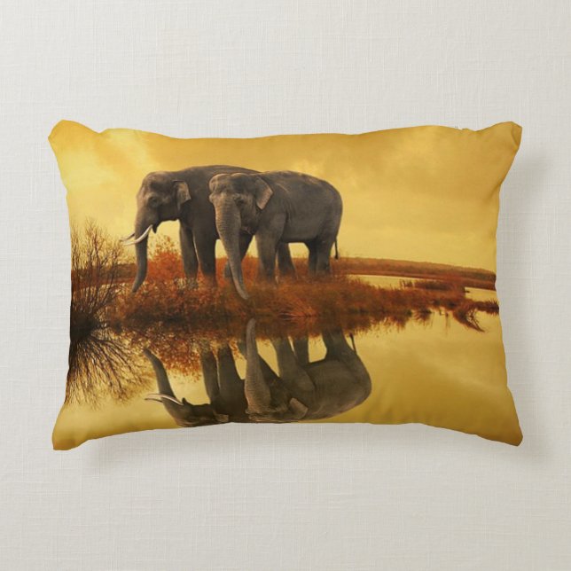 Elephants Sunset Decoratief Kussen (Voorkant)