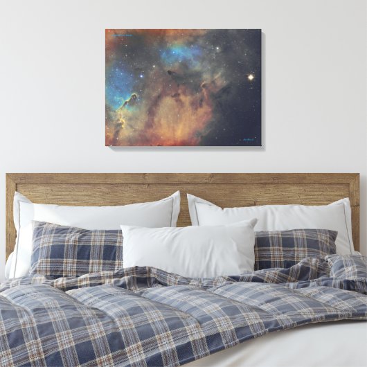 Elephant's Trunk Nebula - Middelhoge canvasafdruk Canvas Afdruk (Insitu (Slaapkamer))