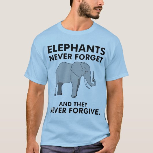 Elephants vergeten nooit t-shirt (Voorkant)