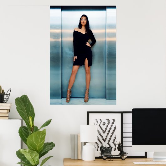 Elevator Queen Poster (Thuiskantoor)