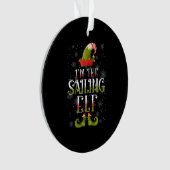 Elf-kerstcadeautjes in de winkel ornament (voorkant)