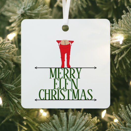 Elf Shenanigans BedrijfsKerstmis Metalen Ornament (Insitu)