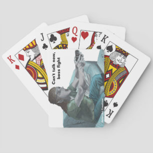 Elf videogamebaas vecht tegen speelkaarten