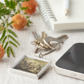 Eliezer en Rebecca bij The Well Sleutelhanger (Zijkant)