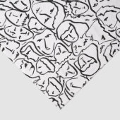 Elio's Shirt wordt in zwarte contouren op wit Tissuepapier (Detail)