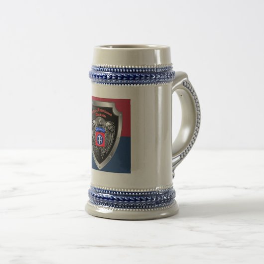 Elite 82e Airborne Division Bierpul (Voorkant rechts)