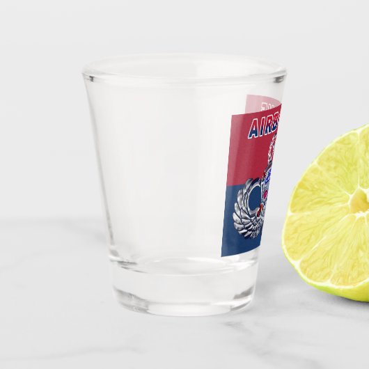 Elite 82e Airborne Division Shot Glas (Links)