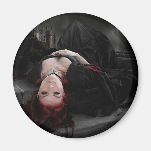 Elizabeth Bathory Magnet (Voorkant)