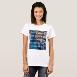 Elizabeth w heeft desondanks haar T-shirt geduurd