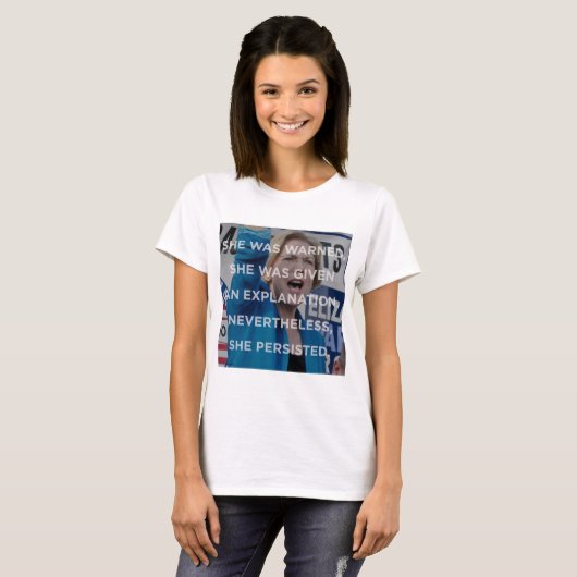 Elizabeth w heeft desondanks haar T-shirt geduurd (Voorkant volledig)
