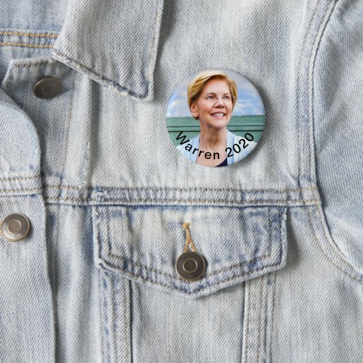 Elizabeth Warren - Warren 2020 Button - Pin (In situ)