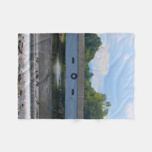 Elizabethton Covered Bridge Fleece Deken (Voorkant (Horizontaal))