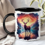 Elk bij Sunset Mountain Lake Reflection Mok<br><div class="desc">Ervaar de grandeur van de natuur met de Elk bij Sunset Mountain Lake Reflection Mok. Deze prachtige mok beschikt over een majestueuze elanden staande bij een serene bergmeer bij zonsondergang, met de levendige kleuren van de lucht en het rustige landschap prachtig weerspiegeld in het water. Gepersonaliseerd met jouw naam, voegt...</div>