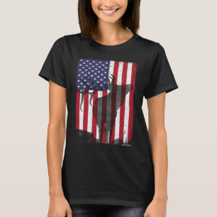Elk Hunting Bugling Bull US Flag American Retro T-shirt