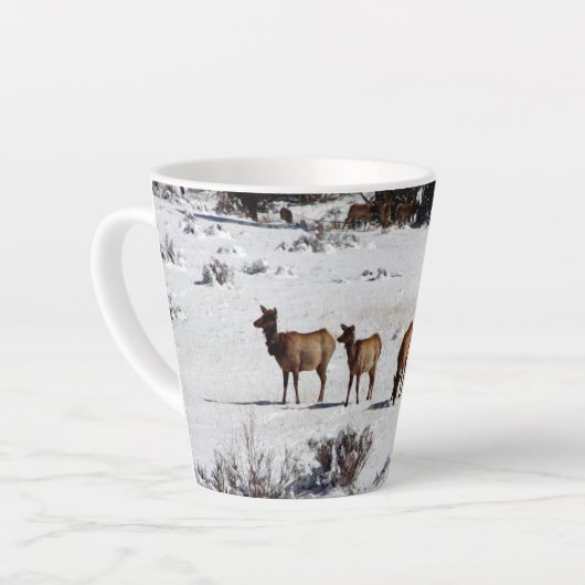 Elk in de mok van Snow latte (Linkerhoek)