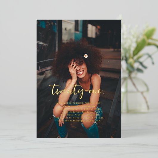 Elk jaar | Eenvoudige foto van Birthday Party Folie Uitnodiging (Staand Voorkant)