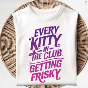 Elk Kat in de club krijgt een friskant T-shirt