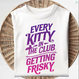 Elk Kat in de club krijgt een friskant T-shirt