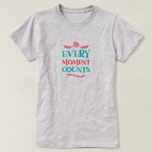 Elk moment telt de basis T-shirt voor de vrouw