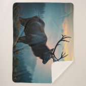 Elk op een bergrug bij zonsopgang sherpa deken (Voorkant)