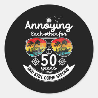 Elkaar 50 jaar irriteren 50ste huwelijksverjaardag ronde sticker