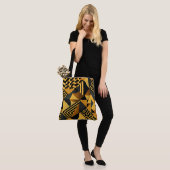 elke africa tote bag (Op model)